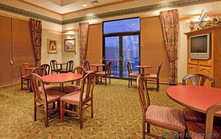 Holiday Inn Express Marshfield - Springfield Area By Ihg Restaurant photo